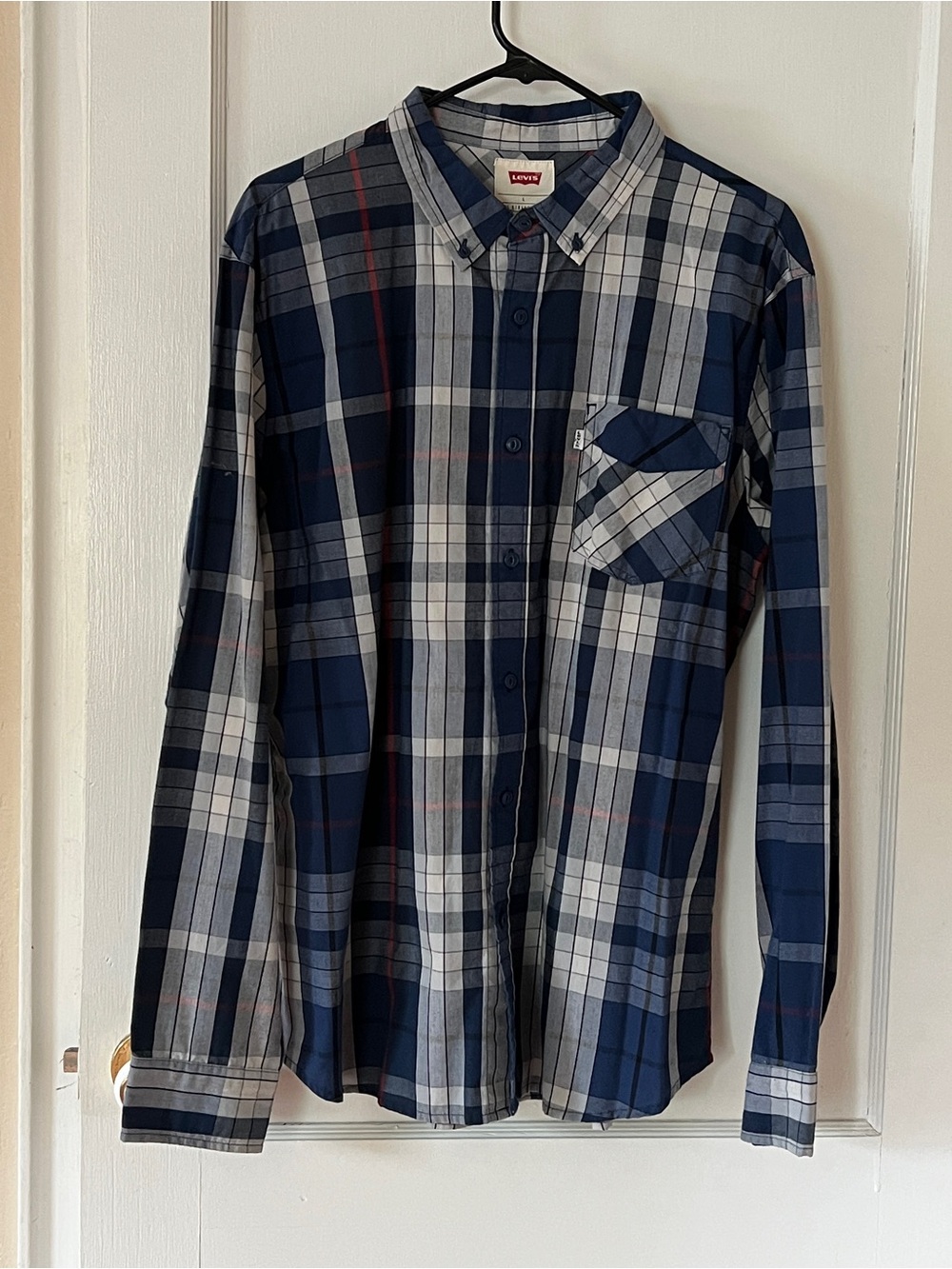 Levi's Men's Blue and White Plaid Button-Down Shirt